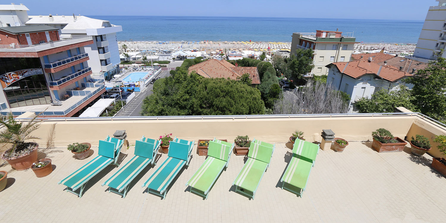 Offerta in Pensione Completa in Hotel Vicino al Mare a